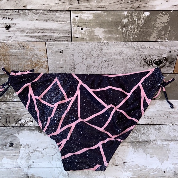 Lanmiya Black White and Pink Bikini Bottom Size XL - Picture 5 of 5
